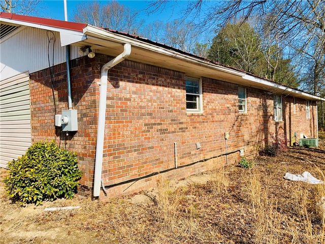 738 Burns Road, Carrollton, GA 30117