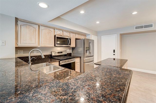 2641 Golden Sands Drive, Las Vegas, NV 89128