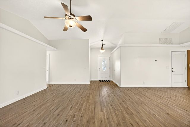 1409 George Tweed Boulevard, Grants Pass, OR 97527