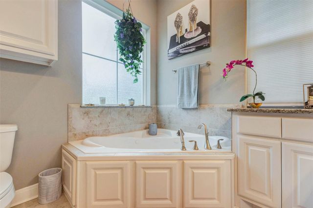 10206 Heritage Ranch Road, Conroe, TX 77303