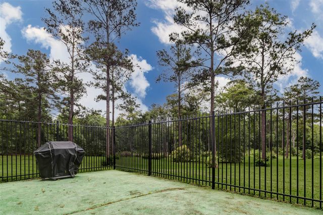 10206 Heritage Ranch Road, Conroe, TX 77303