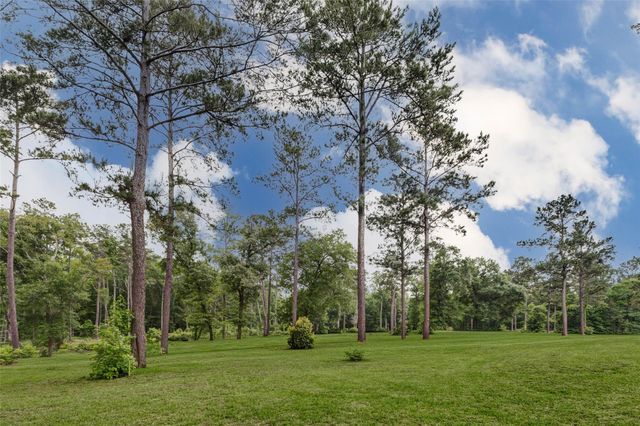 10206 Heritage Ranch Road, Conroe, TX 77303
