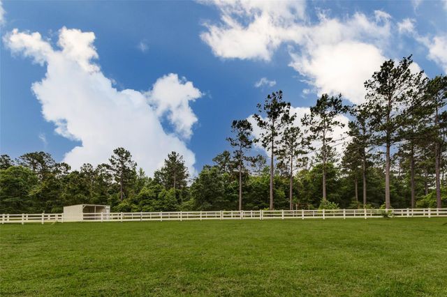 10206 Heritage Ranch Road, Conroe, TX 77303
