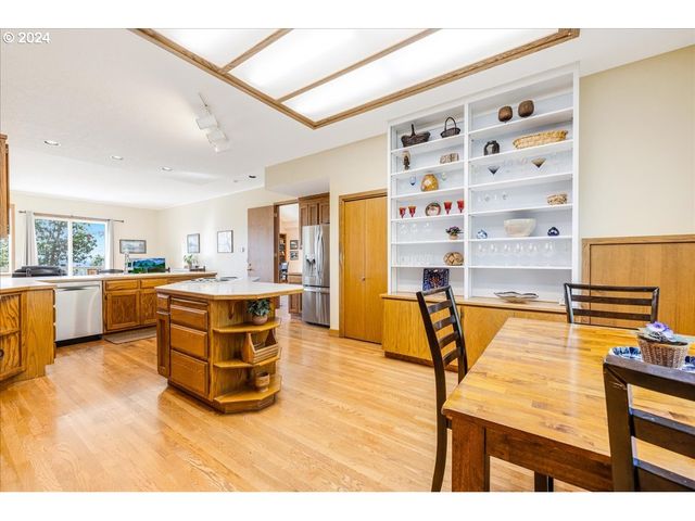 31805 Ne WILSONVILLE Rd, Newberg, OR 97132