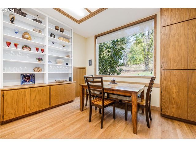 31805 Ne WILSONVILLE Rd, Newberg, OR 97132