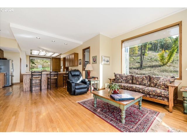 31805 Ne WILSONVILLE Rd, Newberg, OR 97132