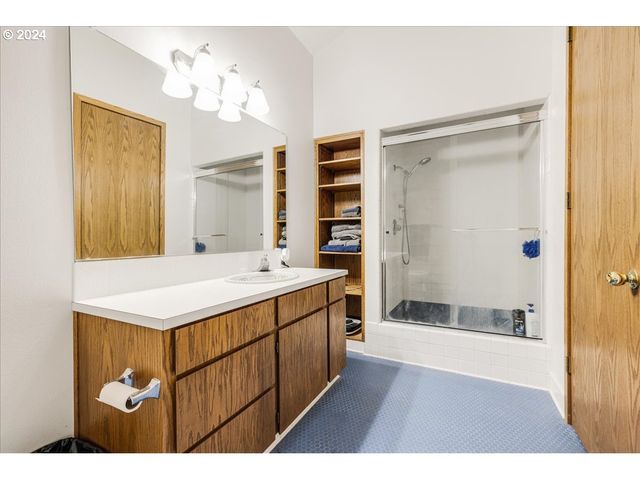 31805 Ne WILSONVILLE Rd, Newberg, OR 97132