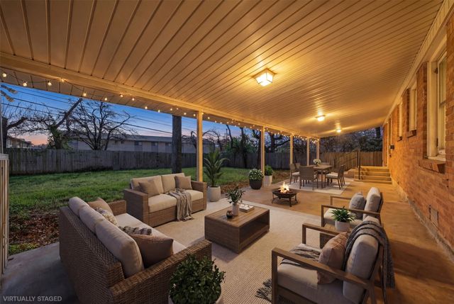 312 E Ellen Avenue, Hurst, TX 76053