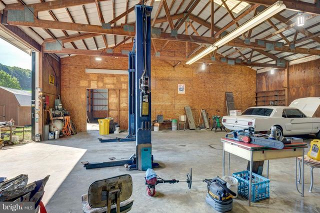 5100 SHAFFER MILL RD, Manchester, MD 21102