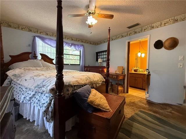 945 33rd Avenue SW, Vero Beach, FL 32968