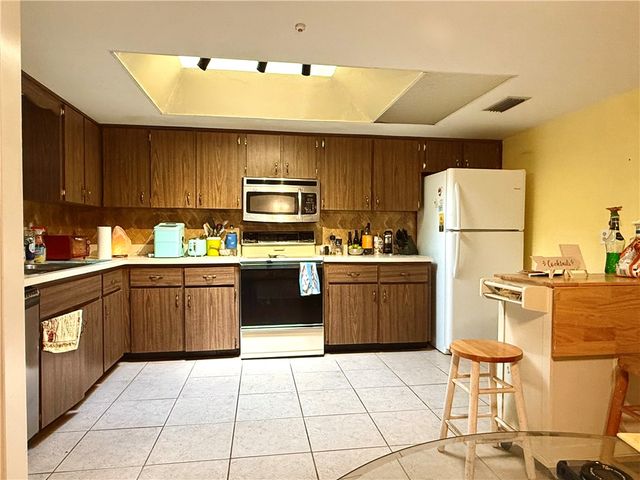 945 33rd Avenue SW, Vero Beach, FL 32968