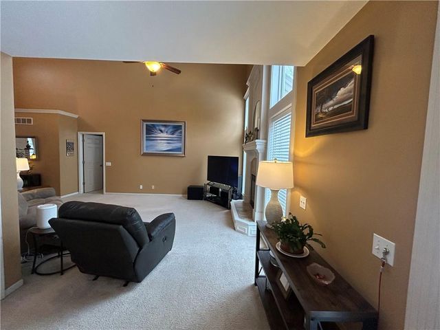 1710 Rockwater Lane, Kearney, MO 64060