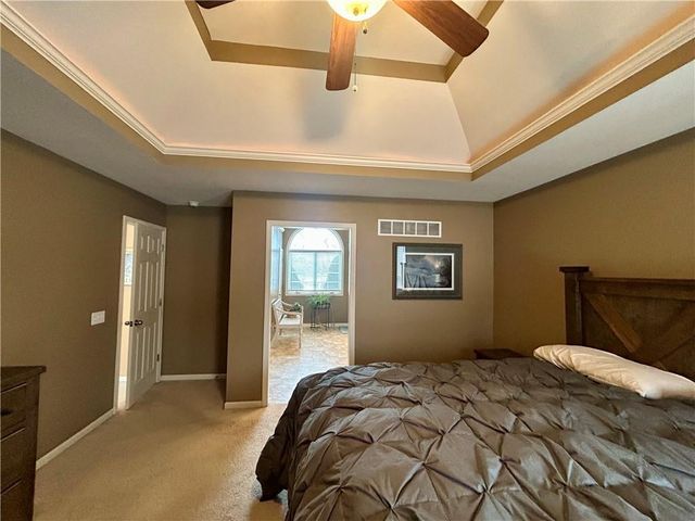 1710 Rockwater Lane, Kearney, MO 64060