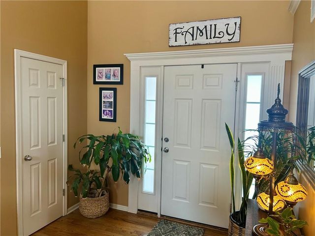 1710 Rockwater Lane, Kearney, MO 64060