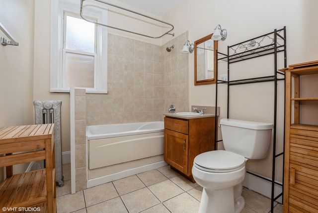 4732 S Saint Lawrence Avenue 3, Chicago, IL 60615