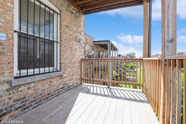 4732 S Saint Lawrence Avenue 3, Chicago, IL 60615