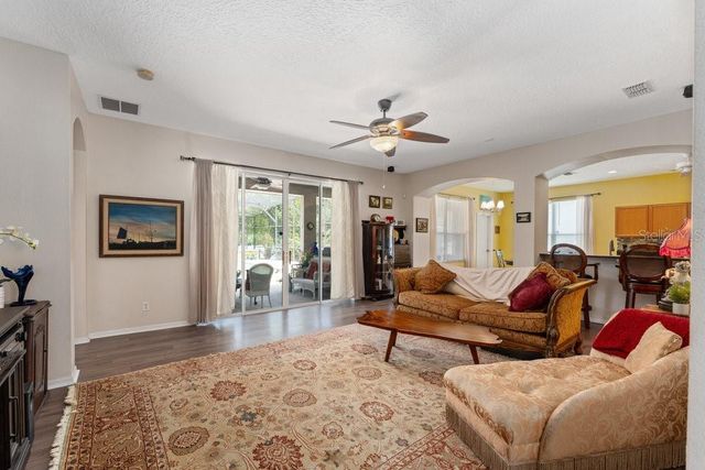 3463 CREEK RUN LANE, Eustis, FL 32736