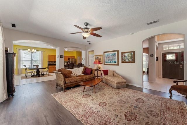 3463 CREEK RUN LANE, Eustis, FL 32736