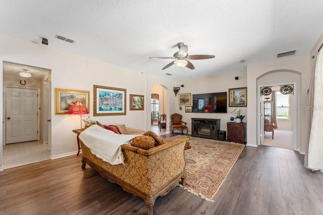3463 CREEK RUN LANE, Eustis, FL 32736