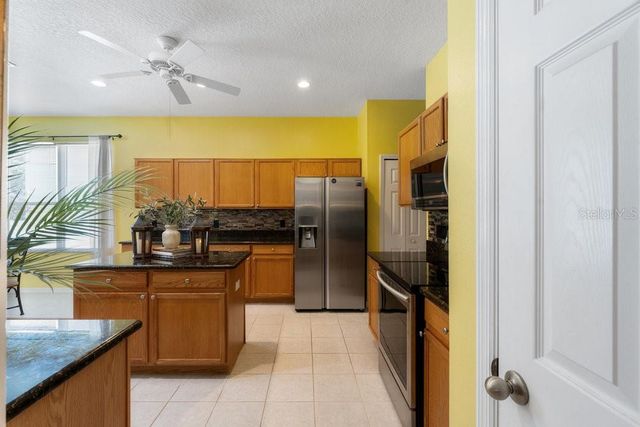 3463 CREEK RUN LANE, Eustis, FL 32736