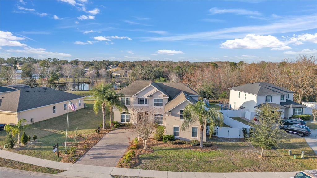 3463 CREEK RUN LANE, Eustis, FL 32736