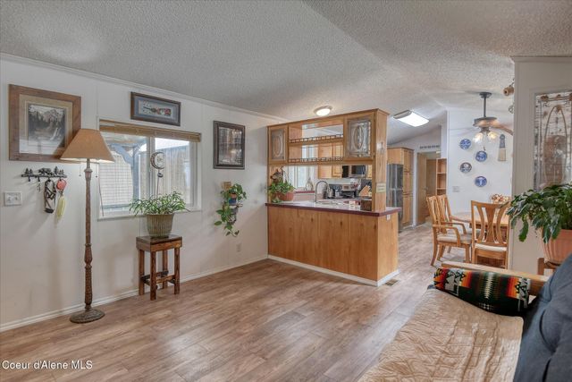 16939 W Santiago Circle, Hauser, ID 83854