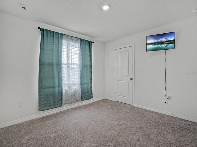 7850 SAIL CLOVER LANE, Zephyrhills, FL 33540