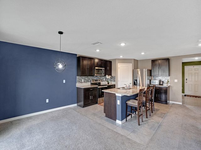 7850 SAIL CLOVER LANE, Zephyrhills, FL 33540