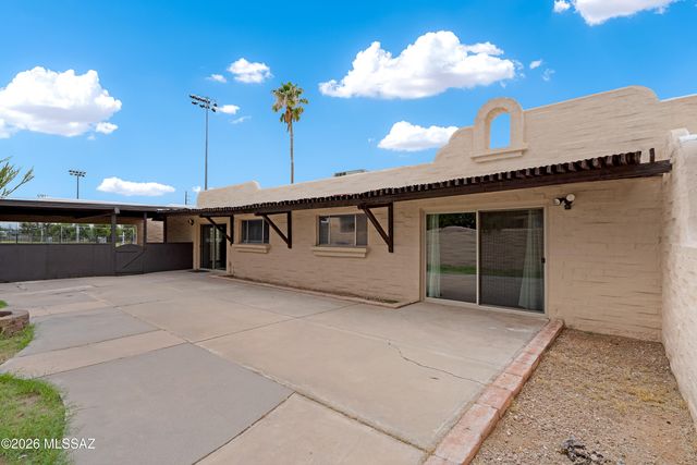 285 S Kolb Rd Unit 10, Tucson, AZ 85710