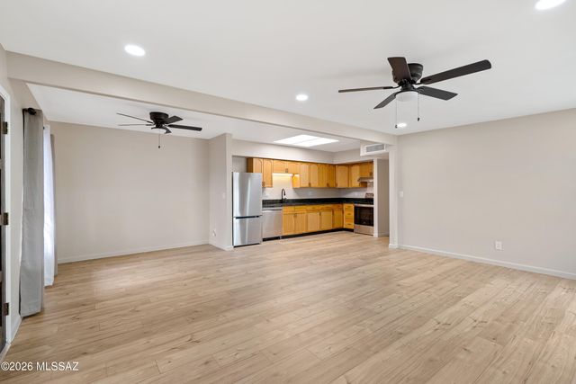 285 S Kolb Rd Unit 10, Tucson, AZ 85710