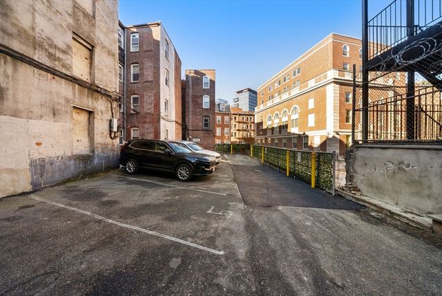 5-7 Jerusalem Pl 5-7, Boston, MA 02113