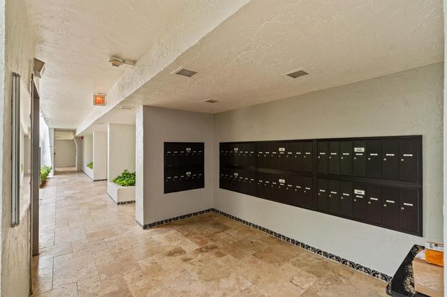 23200 Camino Del Mar 603, Boca Raton, FL 33433