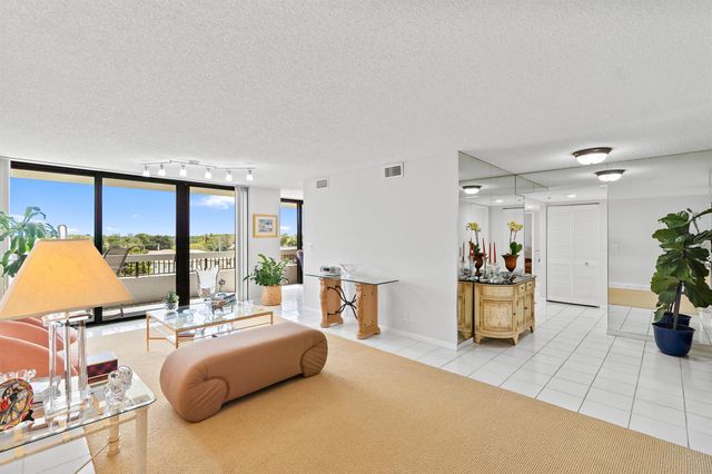 23200 Camino Del Mar 603, Boca Raton, FL 33433