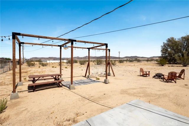 65076 E Broadway, Joshua Tree, CA 92252