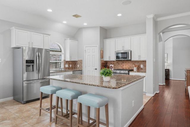 82 S Rocky Point Circle, The Woodlands, TX 77389