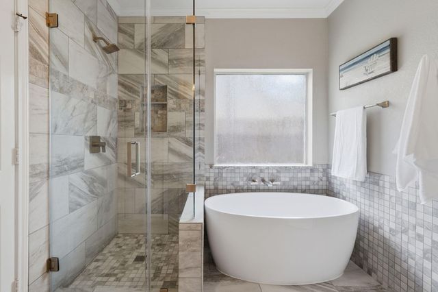 82 S Rocky Point Circle, The Woodlands, TX 77389