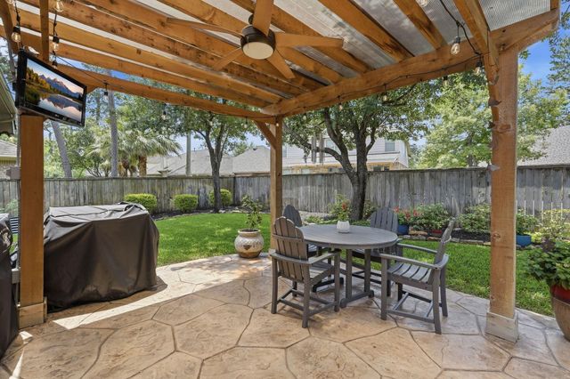 82 S Rocky Point Circle, The Woodlands, TX 77389