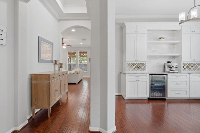 82 S Rocky Point Circle, The Woodlands, TX 77389