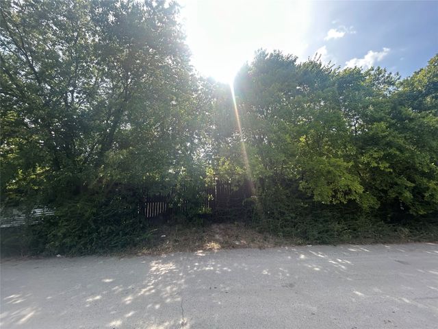5747 Johnson Lane, Dallas, TX 75241