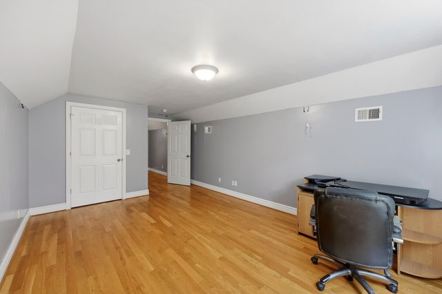 688 Cap Bottom Lane, Harrodsburg, KY 40330