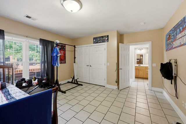 688 Cap Bottom Lane, Harrodsburg, KY 40330