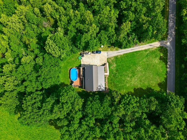 688 Cap Bottom Lane, Harrodsburg, KY 40330