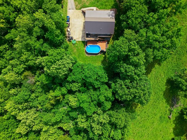 688 Cap Bottom Lane, Harrodsburg, KY 40330