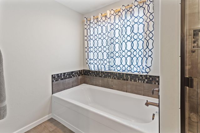 110 Linton Way, Eagle Point, OR 97524