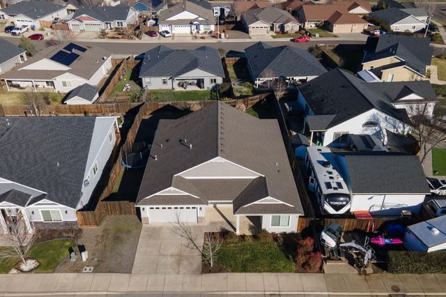 110 Linton Way, Eagle Point, OR 97524