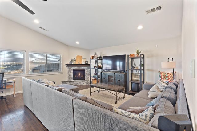 110 Linton Way, Eagle Point, OR 97524