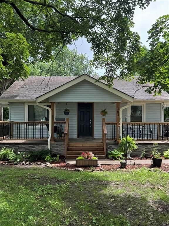 101 NE 83rd Street, Kansas City, MO 64118
