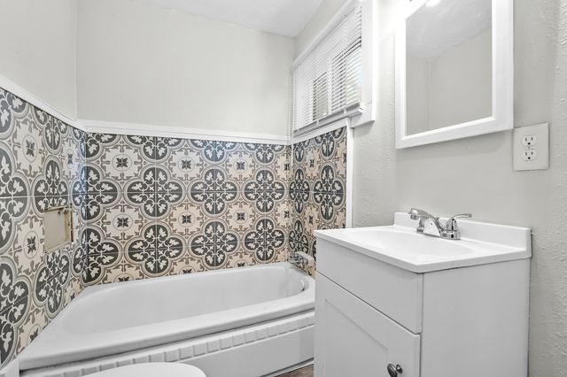 26 E Avenue N, Battle Creek City, MI 49037