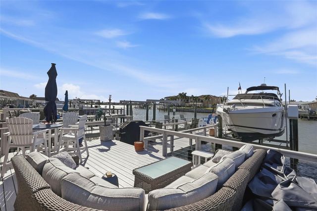 573 BOCA CIEGA POINT BOULEVARD N, St Petersburg, FL 33708