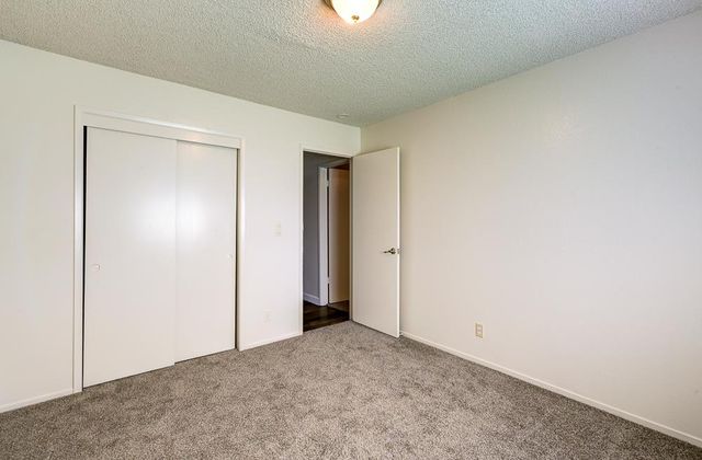 131 N Terry Avenue, Clovis, CA 93612